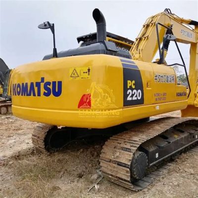 بیل مکانیکی کوماتسو220 ( Komatsu PC220-8 / PC220-7)