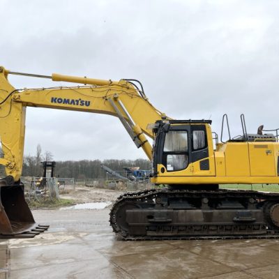 بیل مکانیکی کوماتسو PC700